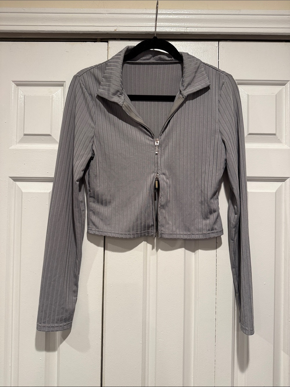 SHEIN Light Gray Ribbed Zip-Up Cropped Jacket